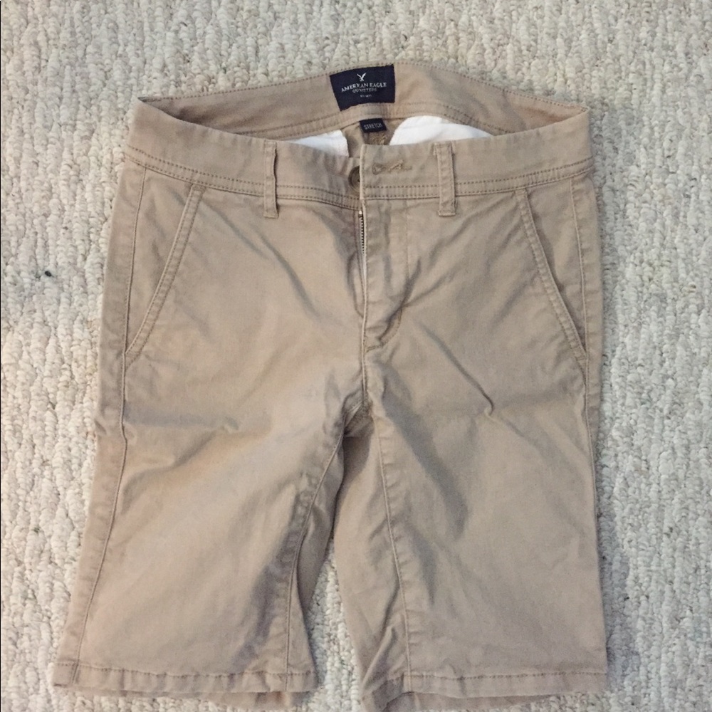American eagle cargo/Bermuda short